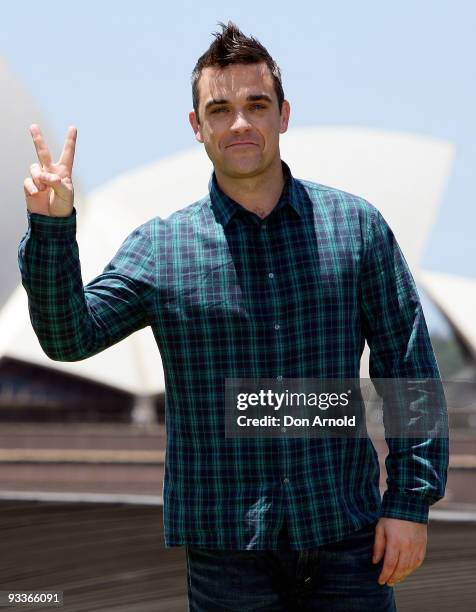 Singer Robbie Williams attends a media call ahead of his appearance at tomorrow's ARIA Awards, at Park Hyatt on November 25, 2009 in Sydney,...