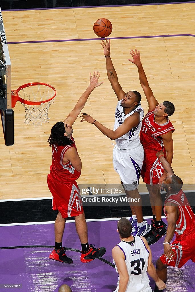 Houston Rockets v Sacramento Kings