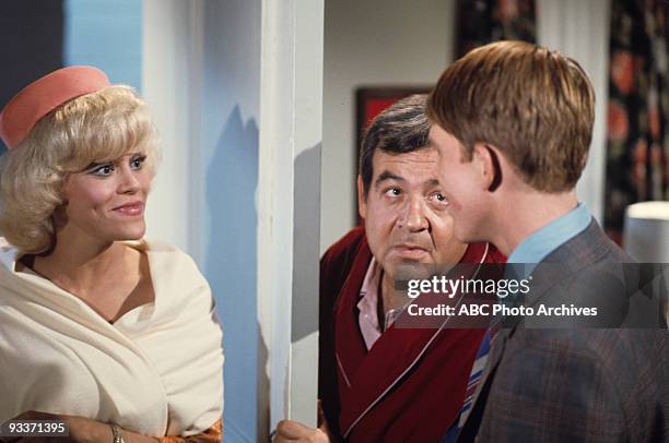 Richies Cup Runneth Over" - Season One - 1/4/74 Ron Howard, Louisa Moritz, Tom Bosley