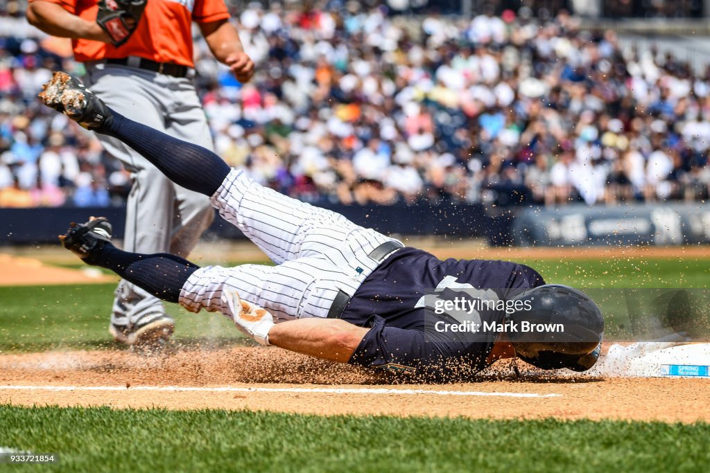 Miami Marlins v New York Yankees