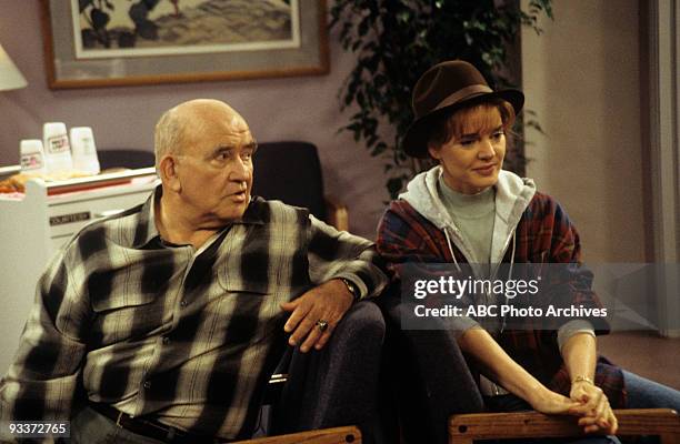 Robin Riker From Brothers 189 Robin Riker Photos Stock Photos, High-Res Pictures, and Images ...