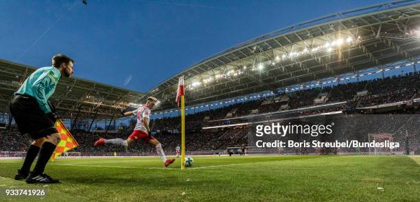 Kevin Kampl of RB Leipzig takes a corner during the Bundesliga match between RB Leipzig and FC Bayern Muenchen at Red Bull Arena on March 18, 2018 in...
