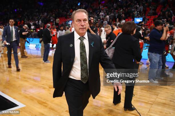 Head coach Tom Izzo of the Michigan State Spartans walks off the court after being defeated by the Syracuse Orange 55-53 in the second round of the...
