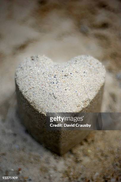 heart of sand - crausby stockfoto's en -beelden