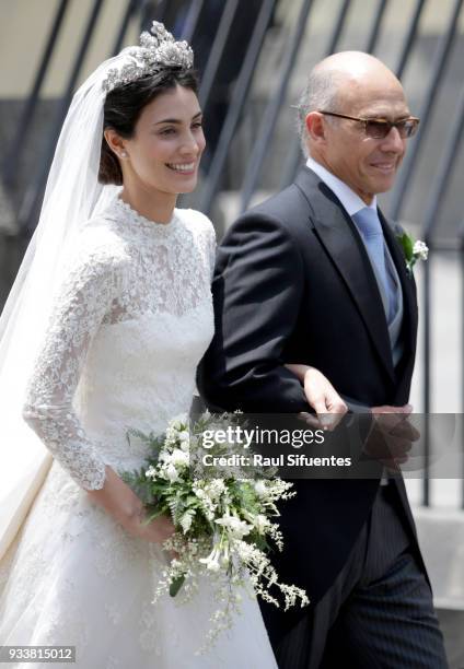 Alessandra de Osma arrives with her father Felipe de Osma to her wedding with Prince Christian of Hanover at Basilica San Pedro on March 16, 2018 in...