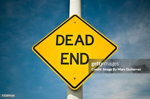 dead end sign - dead end stock-fotos und bilder