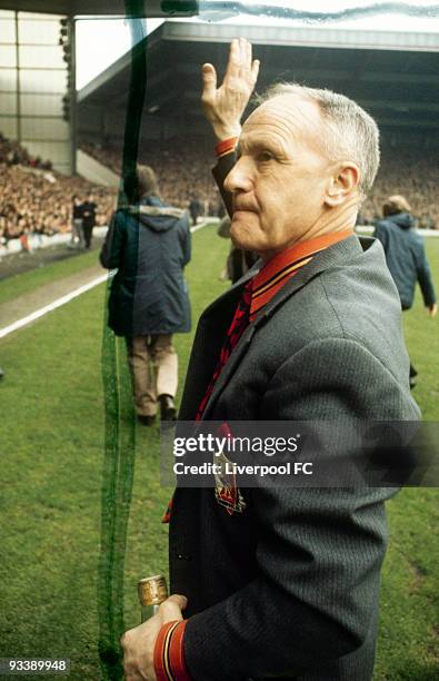Liverpool manager Bill Shankly acknowledges the Liverpool supporters after he is declared the "Manager of the Year" award prior to the Football...