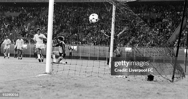 Alan Kennedy of Liverpool scores the winning goal during the European Cup Final between Liverpool and Real Madrid held on May 27, 1981 at the Parc...