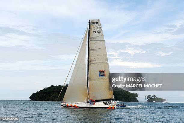 Skippers Mike Golding of Britain and Javier Sanson of Spain, aboard their monohull "Mike Golding Match Racing", arrive on November 24 in Puerto Limon...