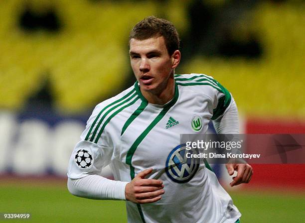 Edin Dzeko of VfL Wolfsburg celebrates after scoring the first goal during the UEFA Champions League group B match between CSKA Moscow and VfL...