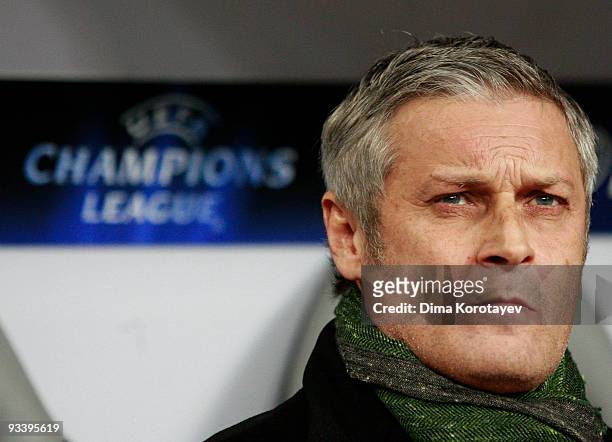 Head coach Armin Veh of Wolfsburg looks on during the UEFA Champions League group B match between CSKA Moscow and VfL Wolfsburg at the Luzhniki...