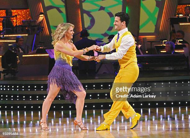 Episode 910A" - All 16 couples from Season 9 returned to the dance floor for special performances, on the Season Finale, TUESDAY, NOVEMBER 24 on the...