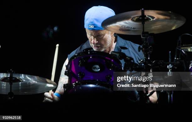 Chad Smith drummer of Red Hot Chili Peppers performs during the first day of Lollapalooza Buenos Aires 2018 at Hipodromo de San Isidro on March 16,...