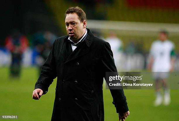 Head coach Leonid Slutski of CSKA Moscow looks on after the UEFA Champions League group B match between CSKA Moscow and VfL Wolfsburg at the Luzhniki...