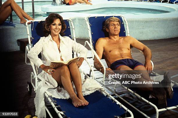 Ship of Ghouls" 8/5/78 Mary Ann Mobley, Gary Collins