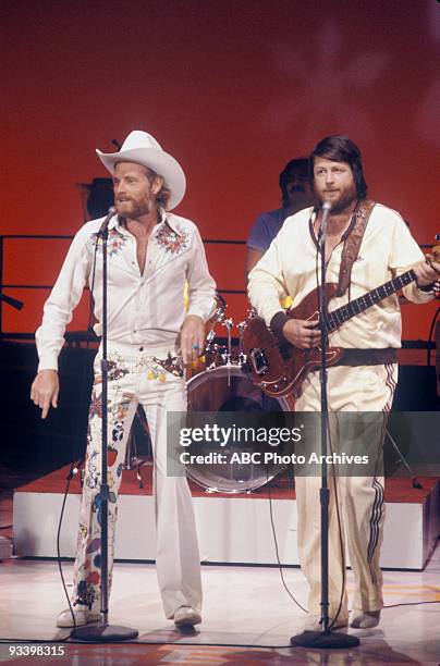 Coverage with Donna Summer as Host" 1978 The Beach Boys Mike Love, Brian Wilson