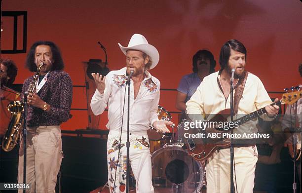 Coverage with Donna Summer as Host" 1978 The Beach Boys Mike Love, Brian Wilson
