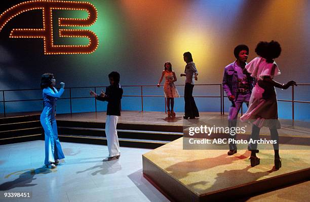 Ruby Dake 201 American Bandstand Dancers Stock Photos, High-Res Pictures, and ...