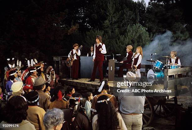 All's War in Love and Fairs" Danny Bonaduce, Susan Dey, David Cassidy, Shirley Jones, Suzanne Crough, Brian Forster