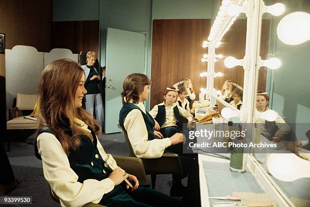 When Mother Gets Married" 10/23/70 Susan Dey, Shirley Jones, David Cassidy, Danny Bonaduce, Jeremy Gelbwaks