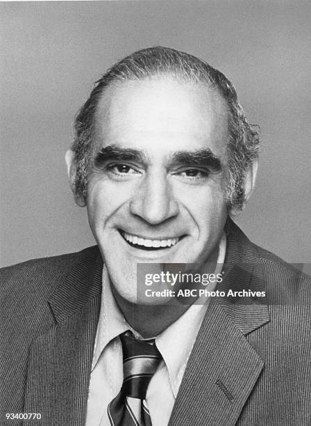 Gallery" 1976-1977 Abe Vigoda