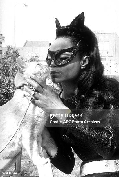 The Funny Feline Felonies" - Season Three - 12/28/67, Catwoman .,