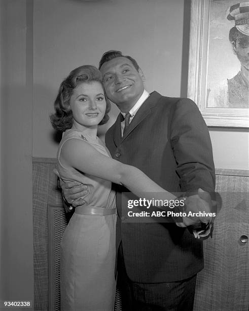 Party for Peter" - Season Five - 10/24/61, Noreen Corcoran, Frankie Laine ,