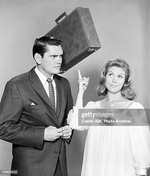 Bewitched - gallery - Elizabeth Montgomery and Dick York,