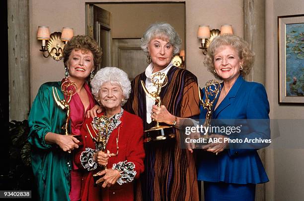 UNITED STATES THE GOLDEN GIRLS - 9/14/85 - 9/14/92, RUE MCCLANAHAN , ESTELLE GETTY , BEA ARTHUR , BETTY WHITE ,