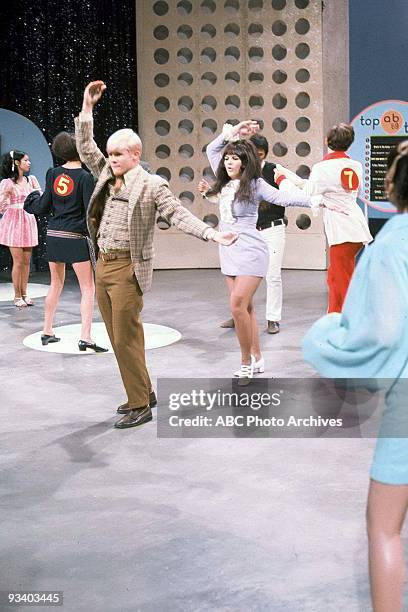 Ruby Dake BANDSTAND - 9/13/1969, Dancers on American Bandstand,