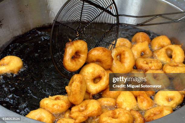 pumpkin fritters - oily slippery stockfoto's en -beelden