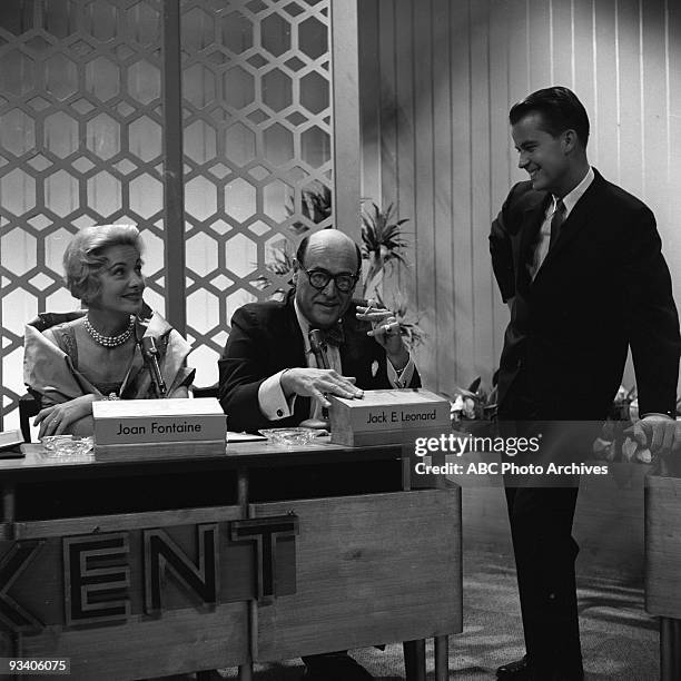 Show Coverage 10/1959 Joan Fontaine, Jack E. Leonard, Dick Clark