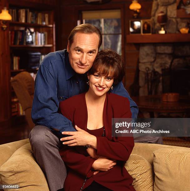 Gallery - Season Six - 9/14/93, Craig T. Nelson , Clare Carey ,