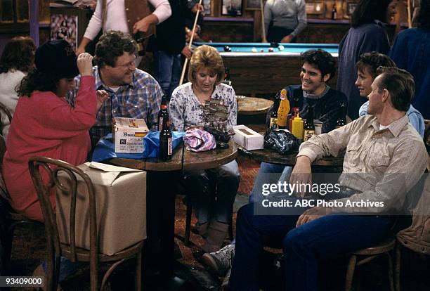 Dan's Birthday Bash" 1/3/89 Roseanne Barr, John Goodman, Natalie West, George Clooney, Laurie Metcalf, Bill Sadler