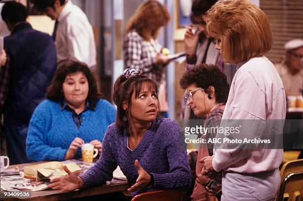 Bridge Over Troubled Sonny" 1/31/89 Roseanne Barr, Laurie Metcalf, Extra, Natalie West