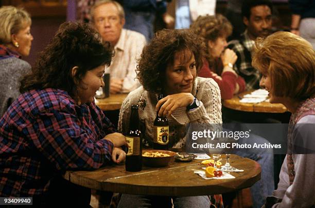 Here's to Good Friends" 12/20/88 Roseanne Barr, Laurie Metcalf, Natalie West