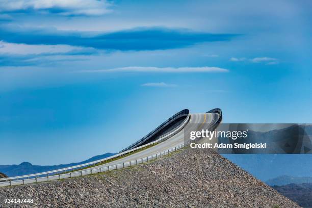 atlantikstraße (atlanterhavsveien) - atlantic road norway stock-fotos und bilder