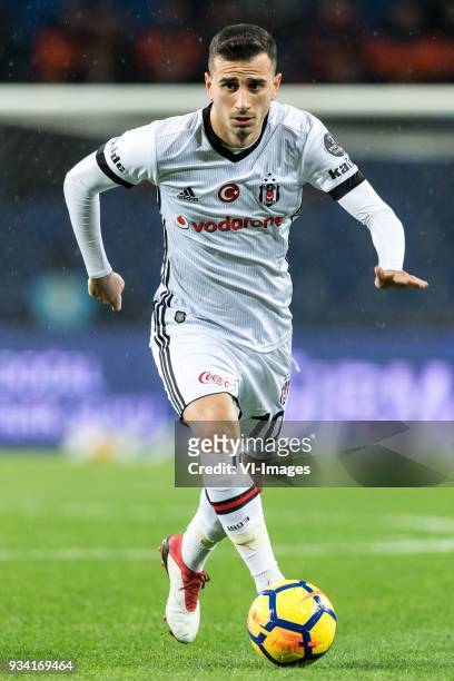 Oguzhan Ozyakup of Besiktas JK during the Turkish Spor Toto Super Lig match between Medipol Basakseshir FK and Besiktas AS at the Basaksehir Fatih...