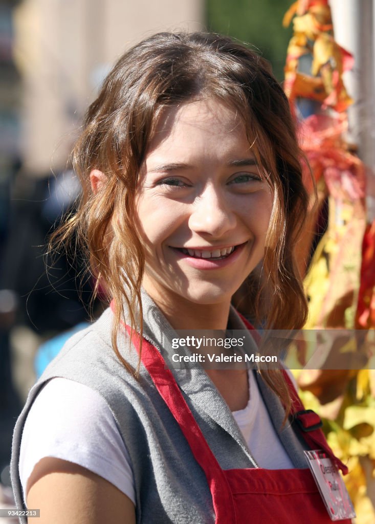 Olesya Rulin attends the Los Angeles Mission Thanksgiving meal for