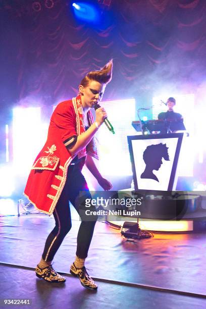 Elly Jackson of La Roux performs on stage at Shepherds Bush Empire on November 25, 2009 in London, England.