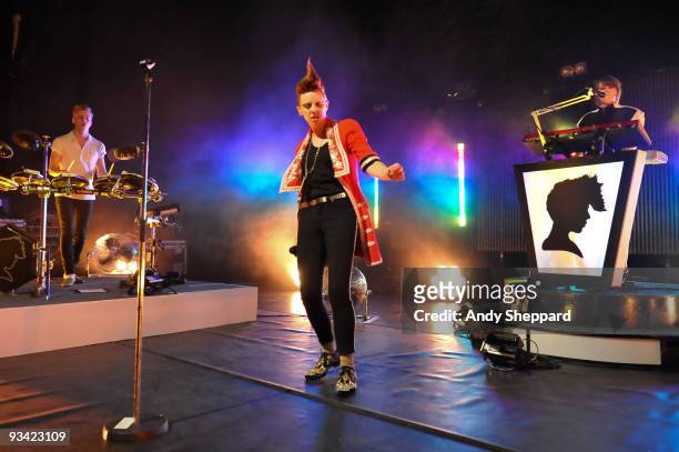 William Bowerman, Elly Jackson and Mickey O'Brien of La Roux performs on stage at Shepherds Bush Empire on November 25, 2009 in London, England.