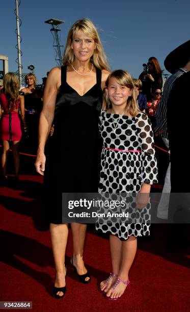 Bindi Irwin and her monther Terri Irwin arrive on the red carpet at the 2009 ARIA Awards at Acer Arena, Sydney Olympic Park on November 26, 2009 in...