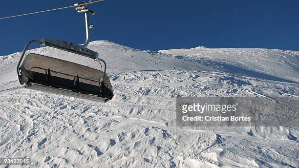 ski chair lift - bortes stock pictures, royalty-free photos & images