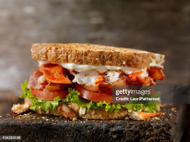 hummer, blt sandwich - blt sandwich stock-fotos und bilder