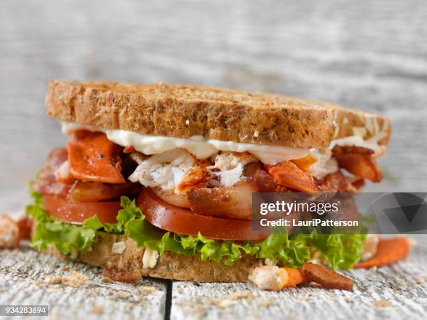 hummer, blt sandwich - blt sandwich stock-fotos und bilder