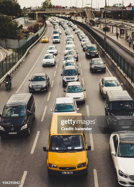 tráfego em istambul - kalender - fotografias e filmes do acervo