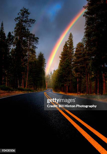 rainbow road - bill hinton stockfoto's en -beelden