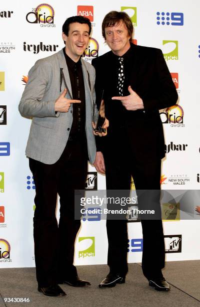 Perfomers from The Wiggle pose with the award for Best Children's Album for 'Go Bananas!' in the Awards Room backstage at the 2009 ARIA Awards at...