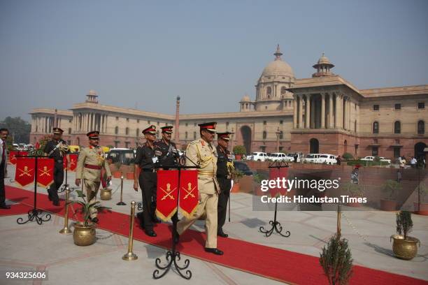 Commander of the Sri Lanka Army Lt. Gen. G.S. C. Fonseka inspects the guard of honor prior to a meeting with Indian Army Chief Deepak Kapoor in New...