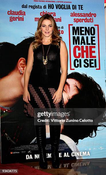 Actress Claudia Gerini attends the "Meno Male Che Ci Sei" Milan Photocall on November 26, 2009 in Milan, Italy.